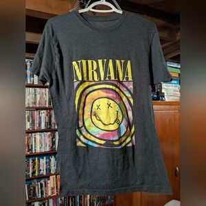 Nirvana Multicolored Smiley Face Band T Shirt Size L Gray